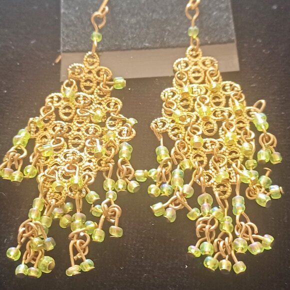 BOHO Gold Tone Earrings with Interlocking & Green Beads - Picture 1 of 4